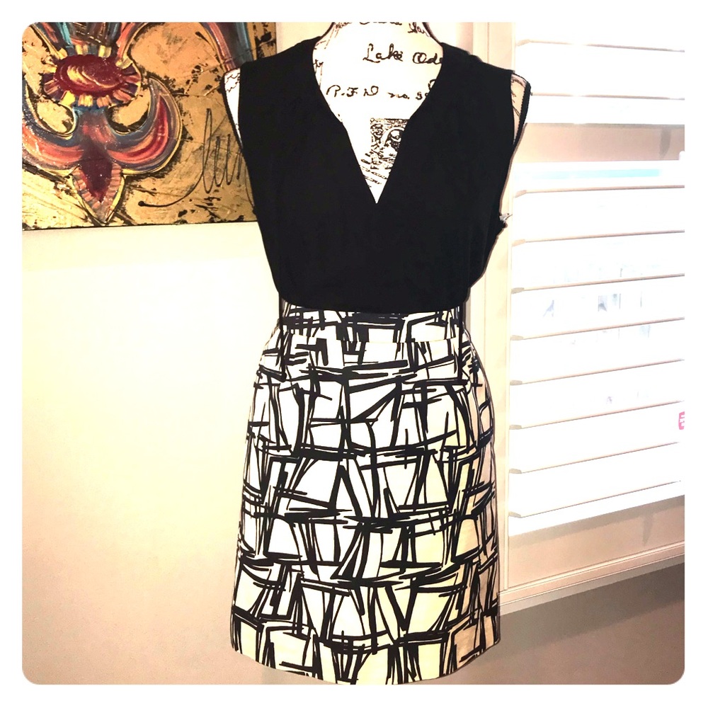 EUC!! Michael Kors Skirt!!